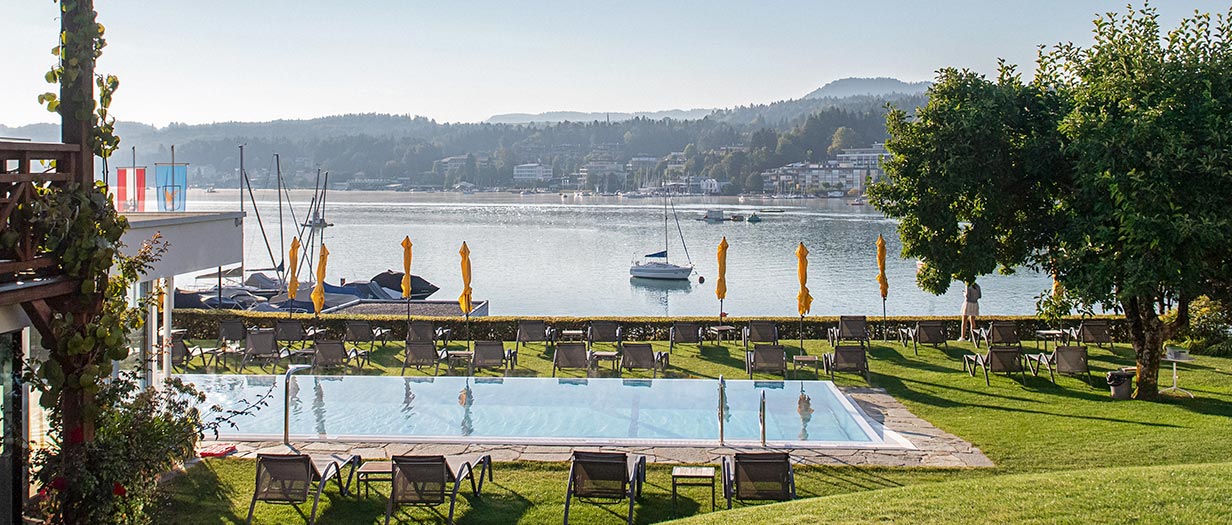 Pool am See
